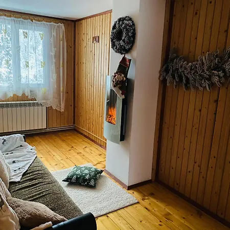 басейн з підігрівом! Batkivska Svitlitsa New без господарів Διαμέρισμα