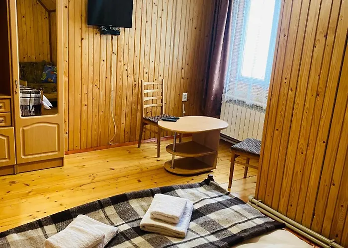 Batkivska Svitlitsa New без господарів Apartment *