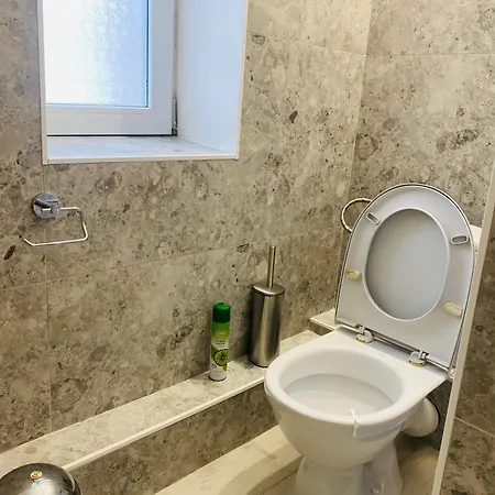 басейн з підігрівом! Batkivska Svitlitsa New без господарів Славское